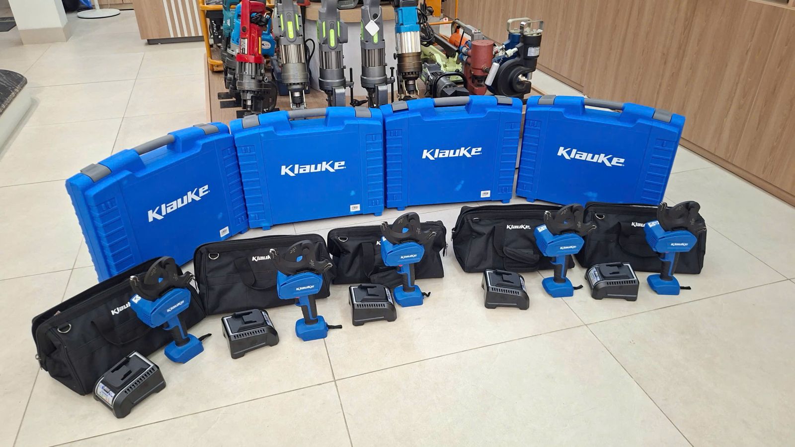 https://vhcorp.com.vn/upload/images/KLAUKE/klauke%20EK135FTCFM-9.jpg